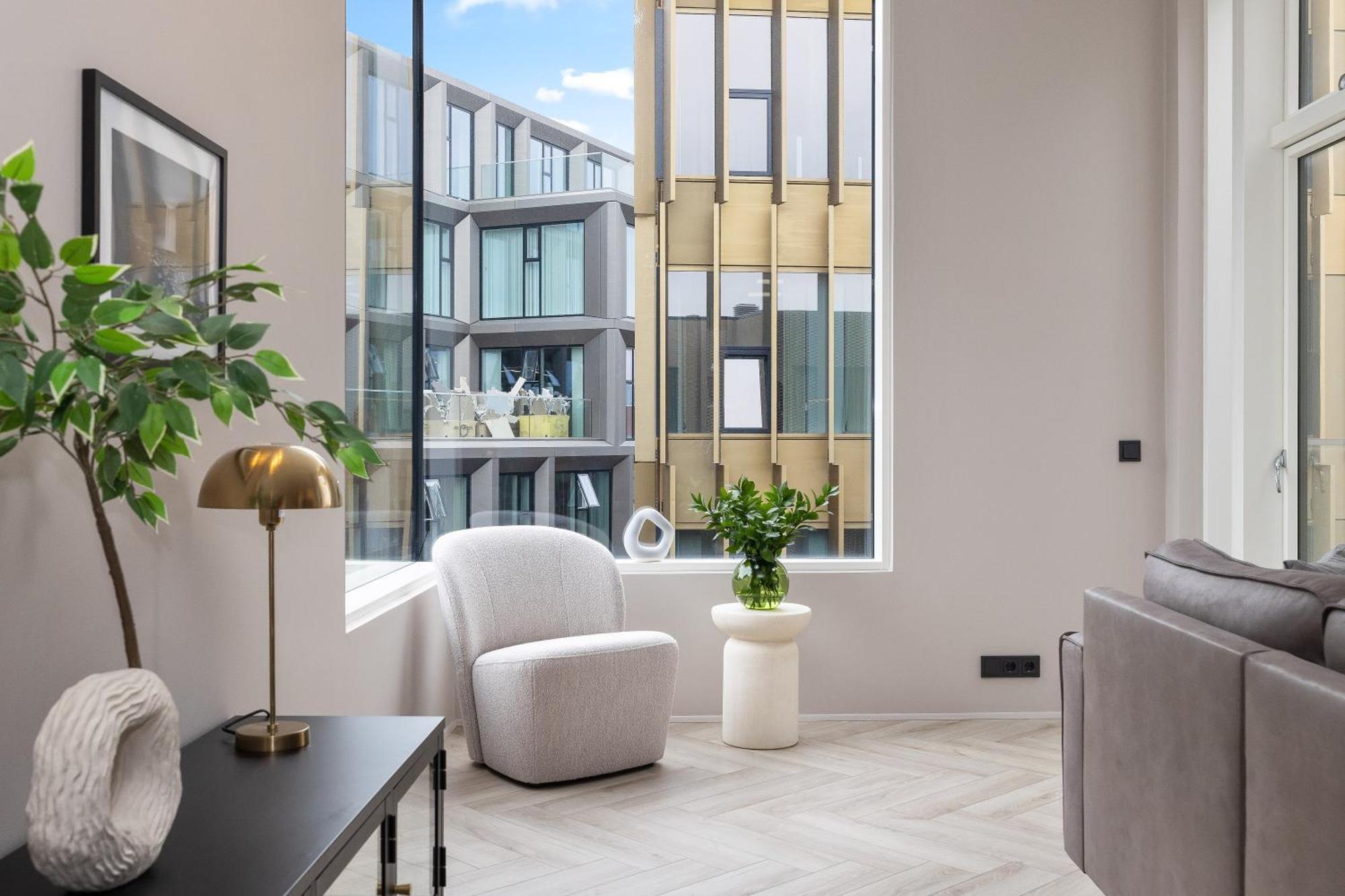 Desirable Penthouse In * Reykjavik